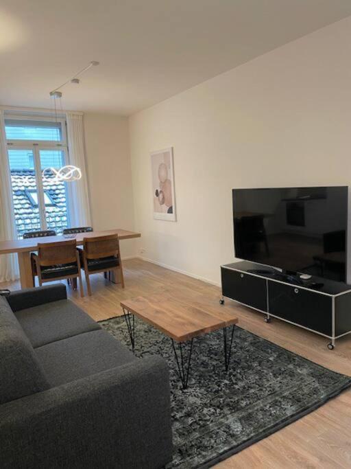 Elegant 2Br Apartment - Canal3 Zurich Luaran gambar