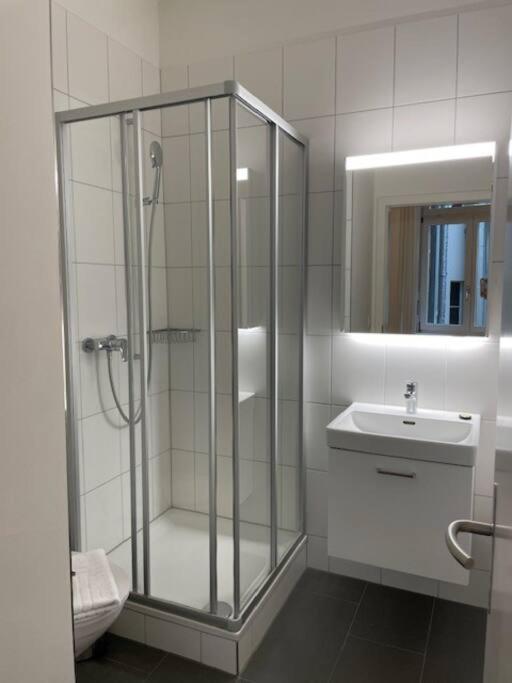 Elegant 2Br Apartment - Canal3 Zurich Luaran gambar